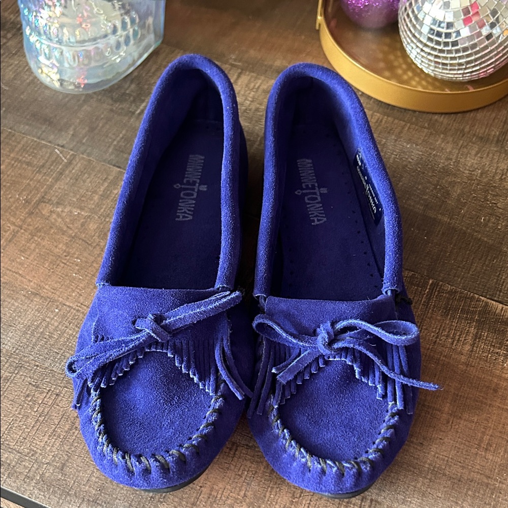 Minnetonka Royal Blue Fringe Moccasins